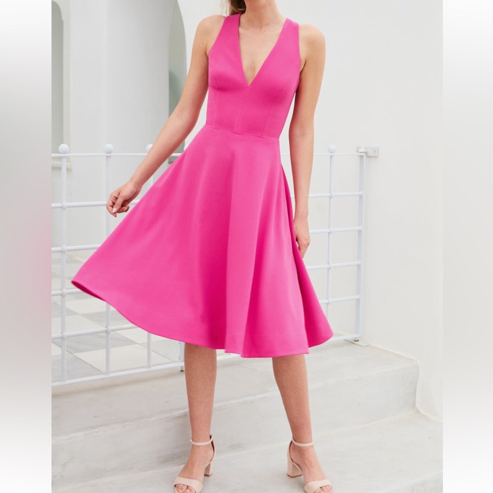 Elegant Pink Sleeveless Dress - Picture 4 of 4